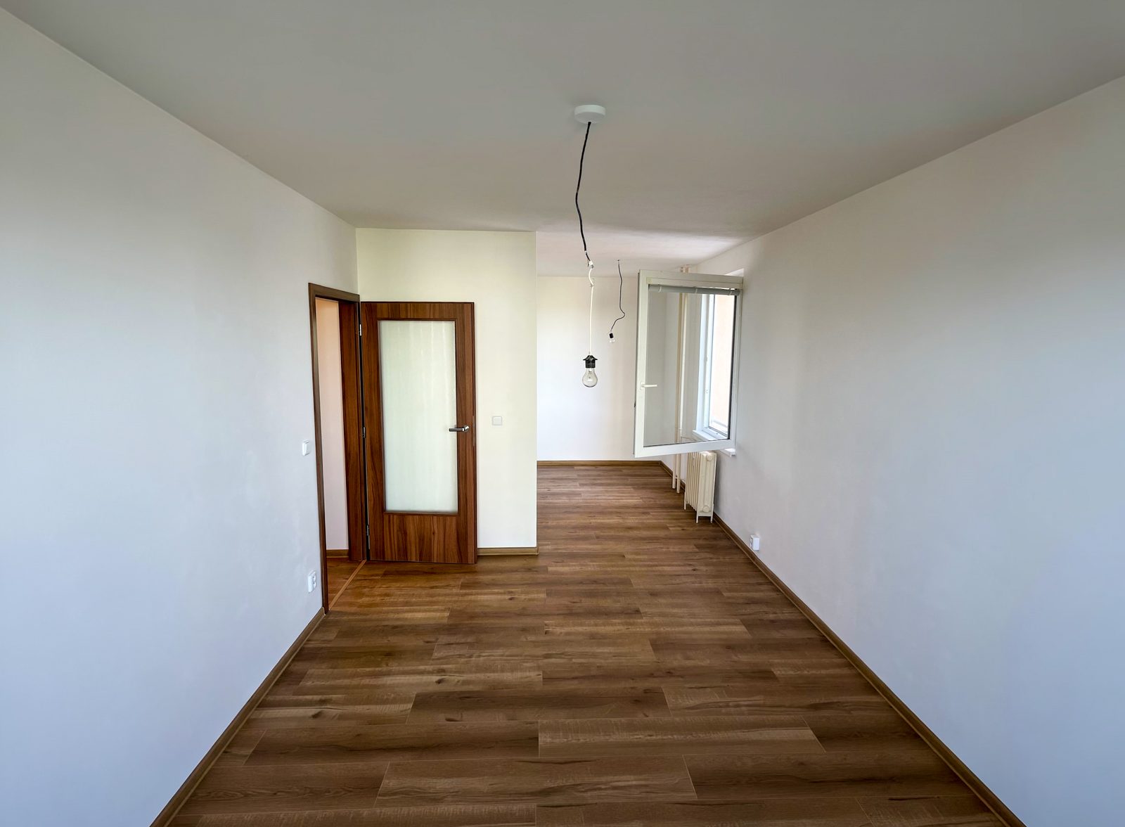 Pokoj během rekonstrukce - nová podlaha